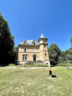 Le Camigné, Château, Vue Pyrénées